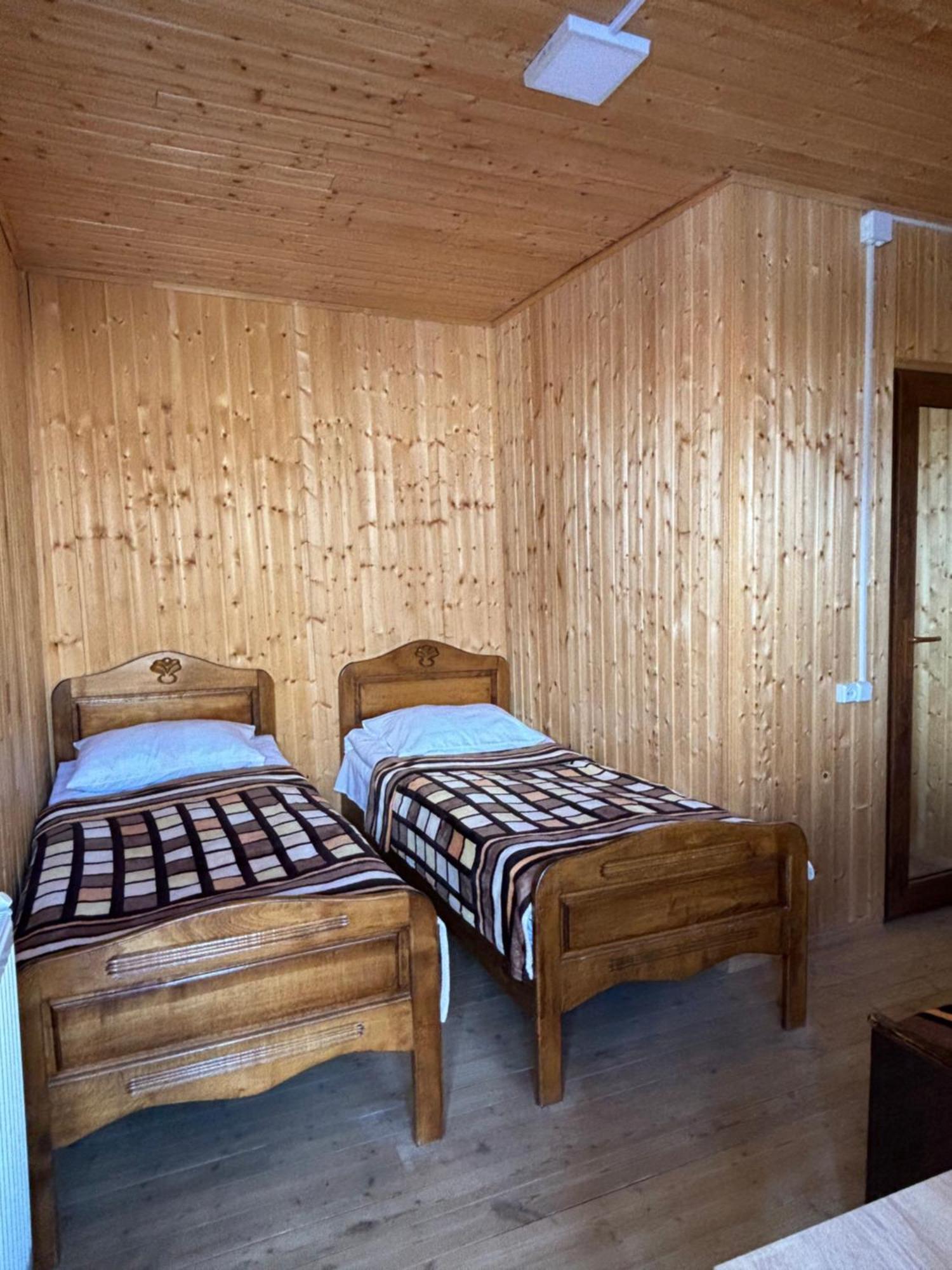 Family Hostel Nika Kazbegi Exteriör bild